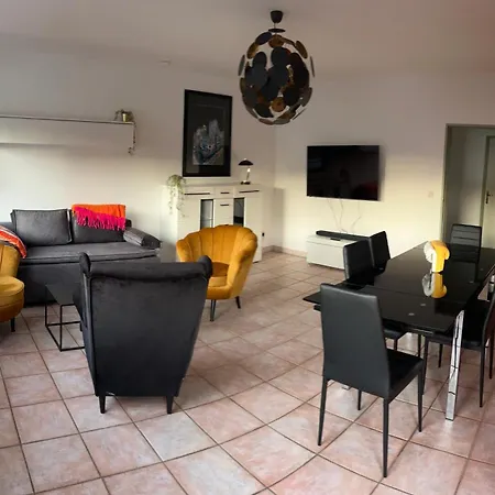 Gemuetliche 2-zimmer-wohnung In Apartamento
